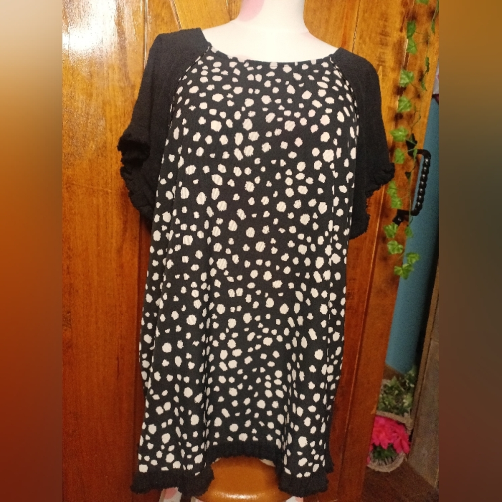 Umgee (Dress) Top 🖤 🤍